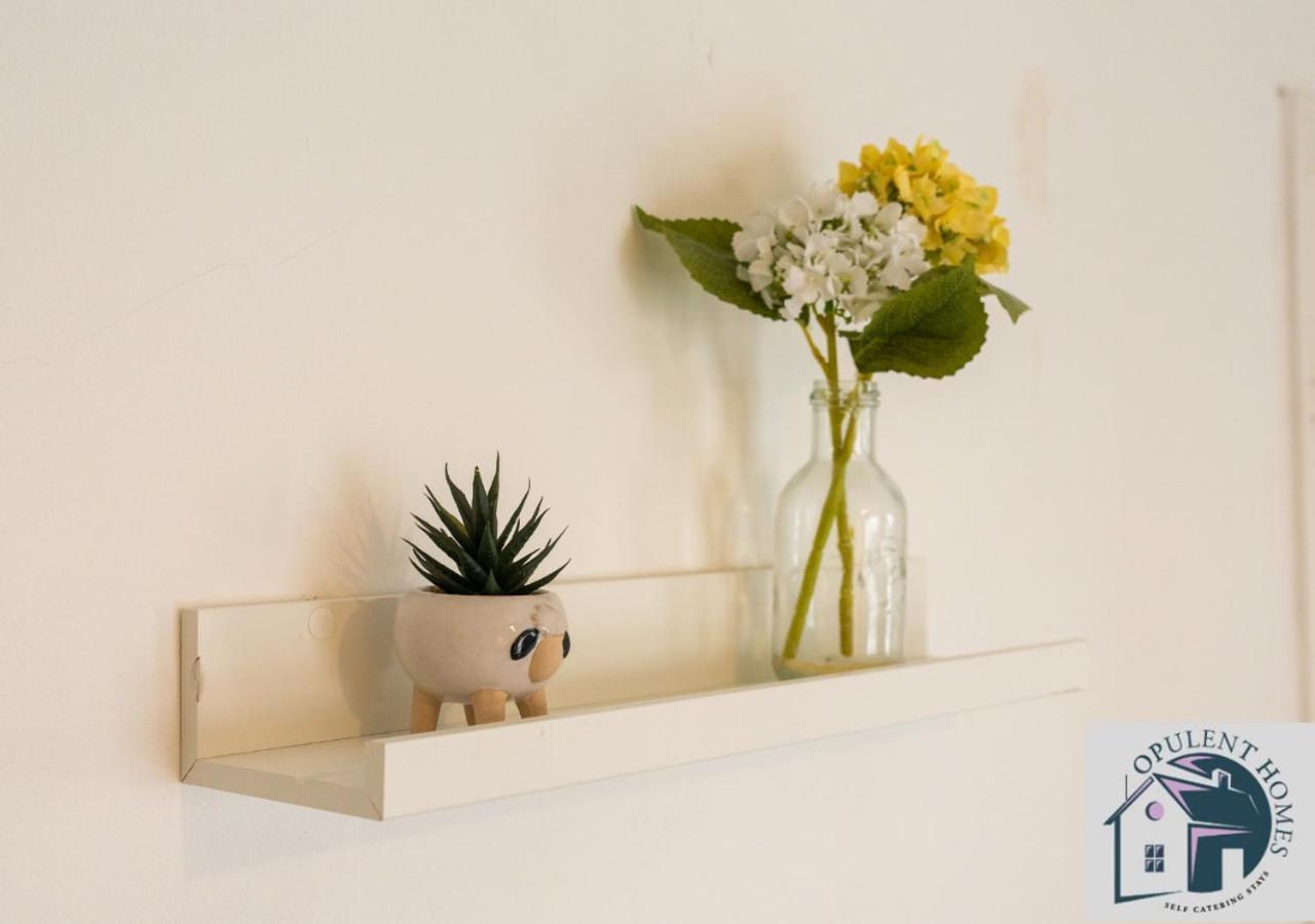 Contractors Pad - 4 Bed Town House - Cent Reading - Free Parking Βίλα Εξωτερικό φωτογραφία
